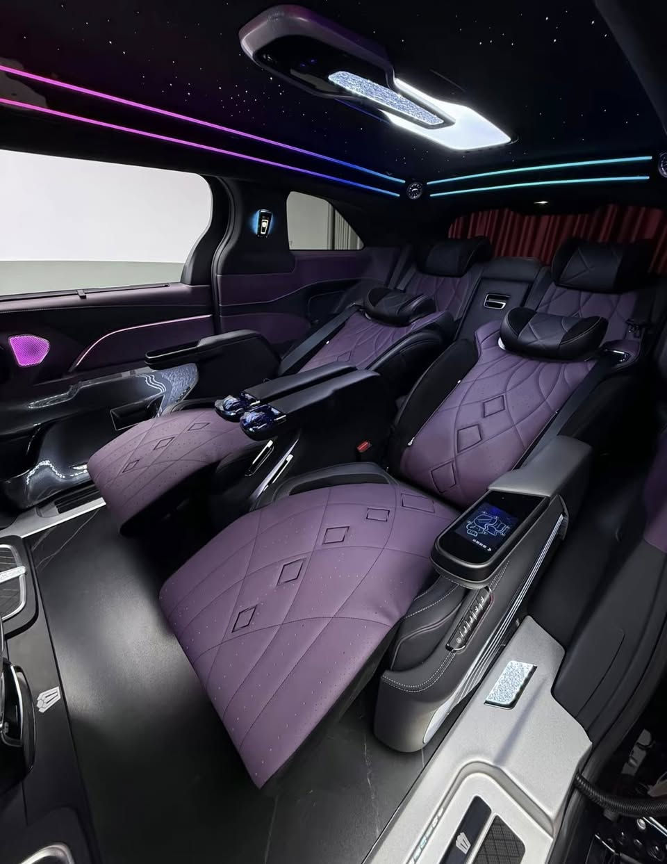 If you are interested in purchasing a car, please contact me.
The whole set of finished products can be exported, with one-stop service. 
WA +86 18819643555


**إذا كنت صاحب هذا الإعلان وتريد حذفه لأي سبب، رجاءا أرسل رسالة إلى الدعم الفني**