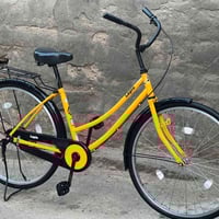 هاذ البايسكل للبيع مديل 2020البايسكل حلو نضيف الشراي يجي خاص 077059702...