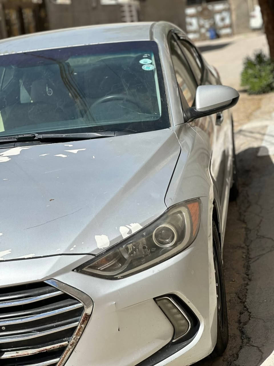 الانتره موديل ٢٠١٧ رقم اربيل بسمي سنويته ٢٠٣٠ مواصفات نص فول السياره ضربتها الامريكي جامغ خلفي وباب الخلفي بي شبرين من جهة الصدر والبنيد مبدل بسبب ضربة چاكوج لاضربه ولا دواخل مكينه گير خير من الله حداديه ٨٠٪؜ السياره خير من الله مكان السياره بابل الحله مركز الحله ***********
