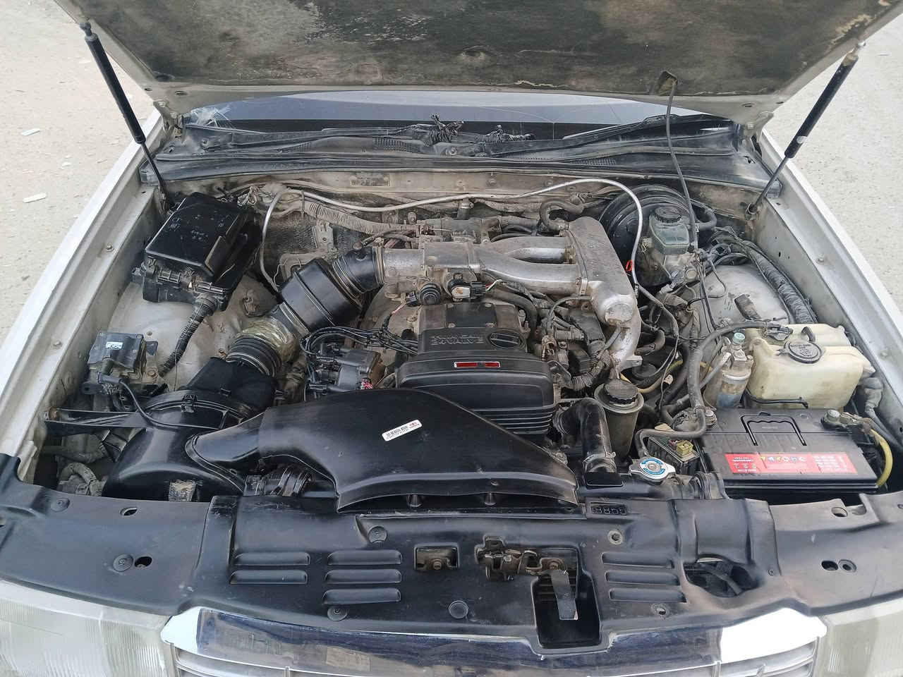 السلام عليكم  ..بطه منفصل ٩٤  رقم بغداد دولي سياره حلوه ونضيفه صدر جديد تخم تاير تقفيل ريموت كهربائيات كله شغاله مكفوله من الكَصه  مداور ثاني يوم  
مكان السياره بغداد  السعر ٥٩ 
رقم ***********
