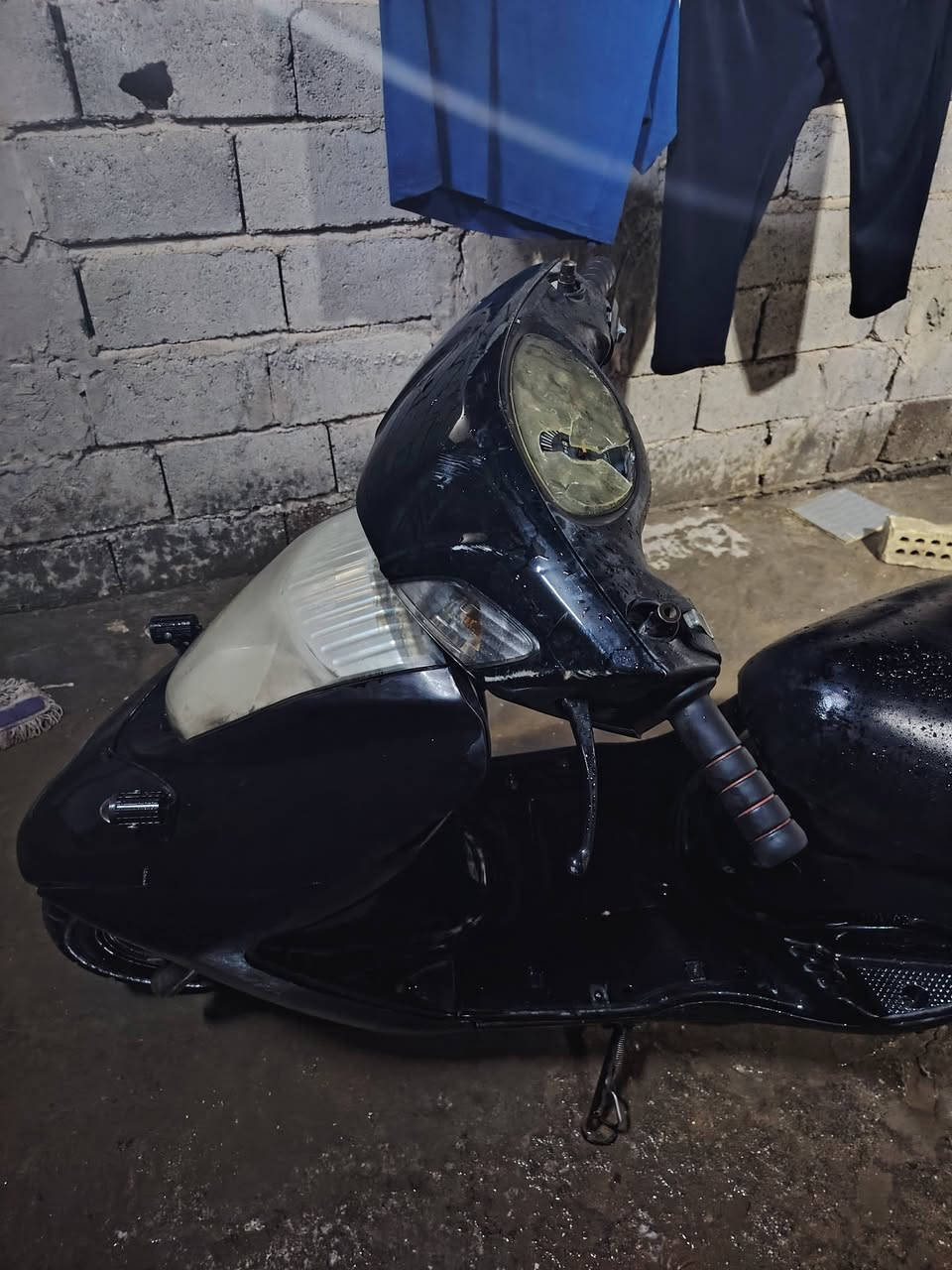 سلام عليكم ورحمة الله وبركاته
شباب دراجه بريز لايت ناصي كلشي شغال بيهة كهربائياتها كلهن شغالات نكره سلف هندر ضربه وحده يشتغل دراجه امانة الله ورسوله مفتوحه ليش اجذب عليكم اشتريتها قبل سنه ولسه عندي مايوم خربطة بس بين فترة وفترة اتضف كابريتر السعر 250 وبيه مجال وذا حاب تتواصل وياي هذا رقمي تراسلني او تتصل اهلا وسهلا بيك *********** الي شراي يتفضل ❤🌹
