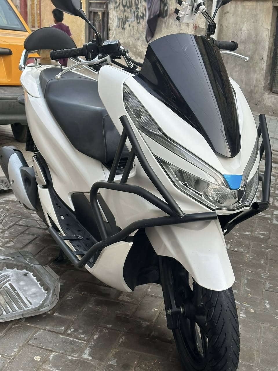 سلام عليكم بي سي اكس جيل ثالث وارد كوري ماشيه 18 بيها نوزل ضعيف دراجه ما مفتوحه السعر18.                                  *********** واتساب
