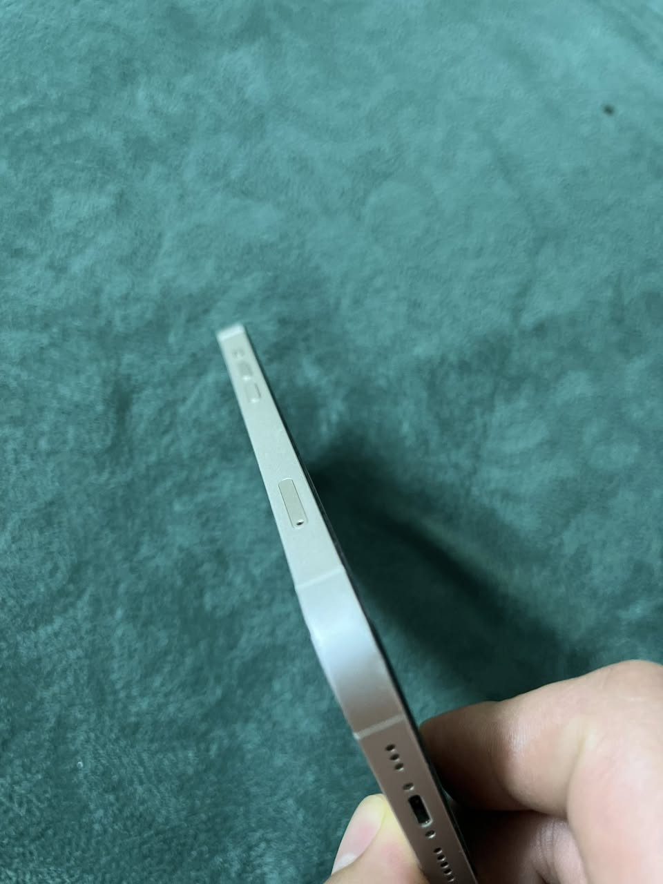 السلام عليكم للبيع ايفون 13 عادي
ذاكرة 128 نموذج m 
بطارية 95 
شررط مامفتوح
فيس ايدي شغال
نضافة الجهاز 95‎%‎
السعر 375 وبيه مجال قليل
للتواصل خاص


**إذا كنت صاحب هذا الإعلان وتريد حذفه لأي سبب، رجاءا أرسل رسالة إلى الدعم الفني**