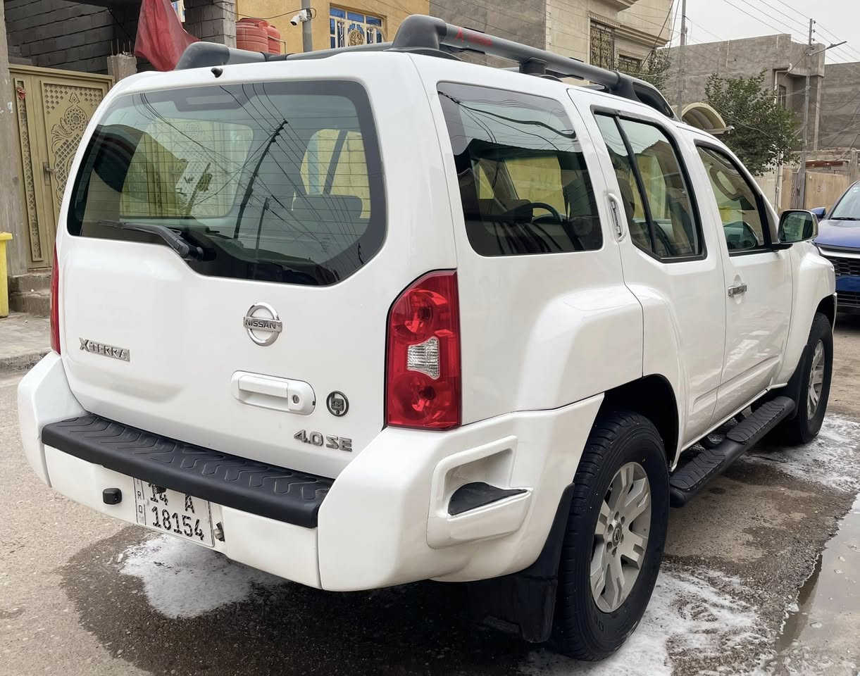 السلام عليكم للبيع نيسان أكستيرا 2008 وارد خليجي مكفولة من الضربة بيها فقط قطعتين صبغ و مكفولة من المكينة و الكير و الحدادية و التبريد و الكهربائيات السيارة جاهزة و جديدة و حجم المكينة (6/4000) و تخم تاير جديد و كامرة خلفية و تحكم ستيرن و تبريدها ثلج و رقم بصرة الدولي الجديد بأسمي شخصياً سنوية جديدة تنتهي 2031 المكان البصرة الأمن الداخلي و السعر 112 و بيها مجال للشراي للأستفسار *********** .
