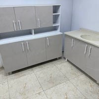 خزانة • للبيع