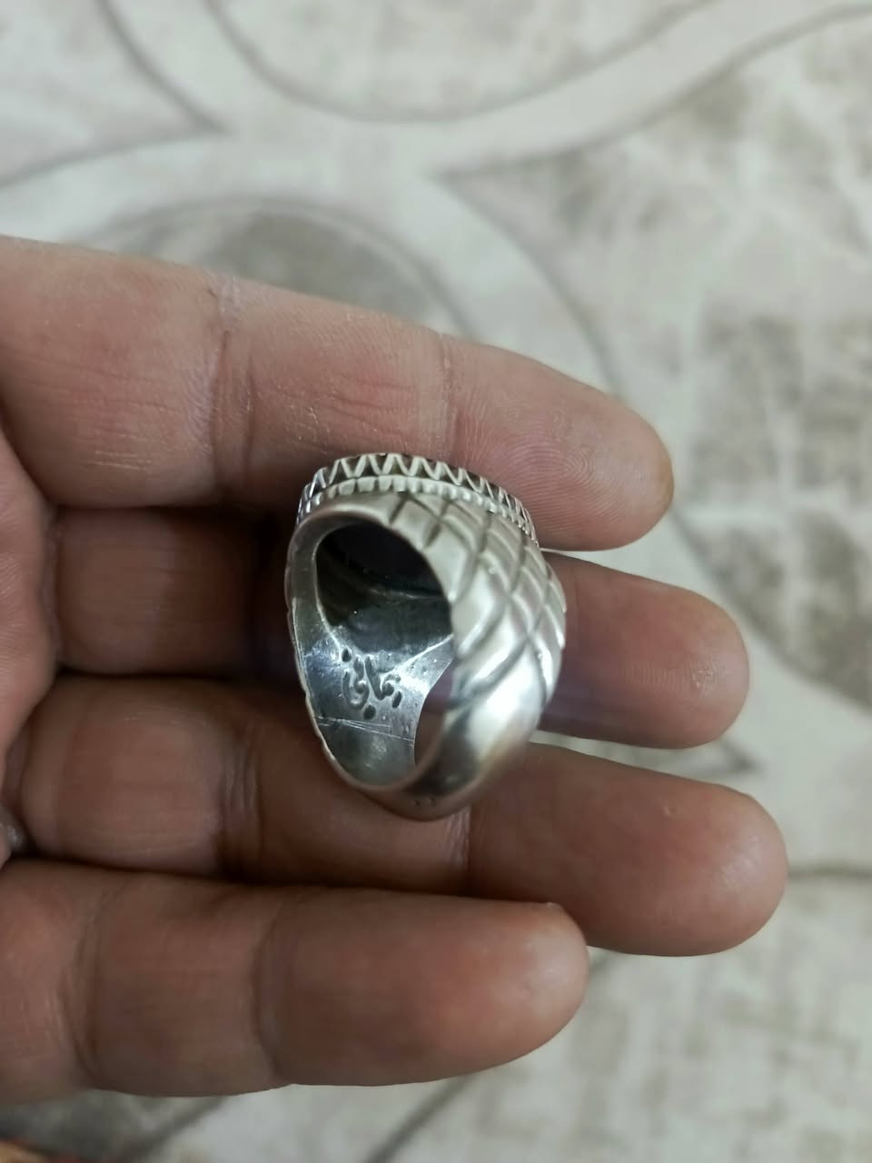 سليماني مشف احمر عينين قديم وصياغة زماني ثقيلة
السعر 150 قفل
*********** لايوجد توصيل
مكاني في الناصرية
