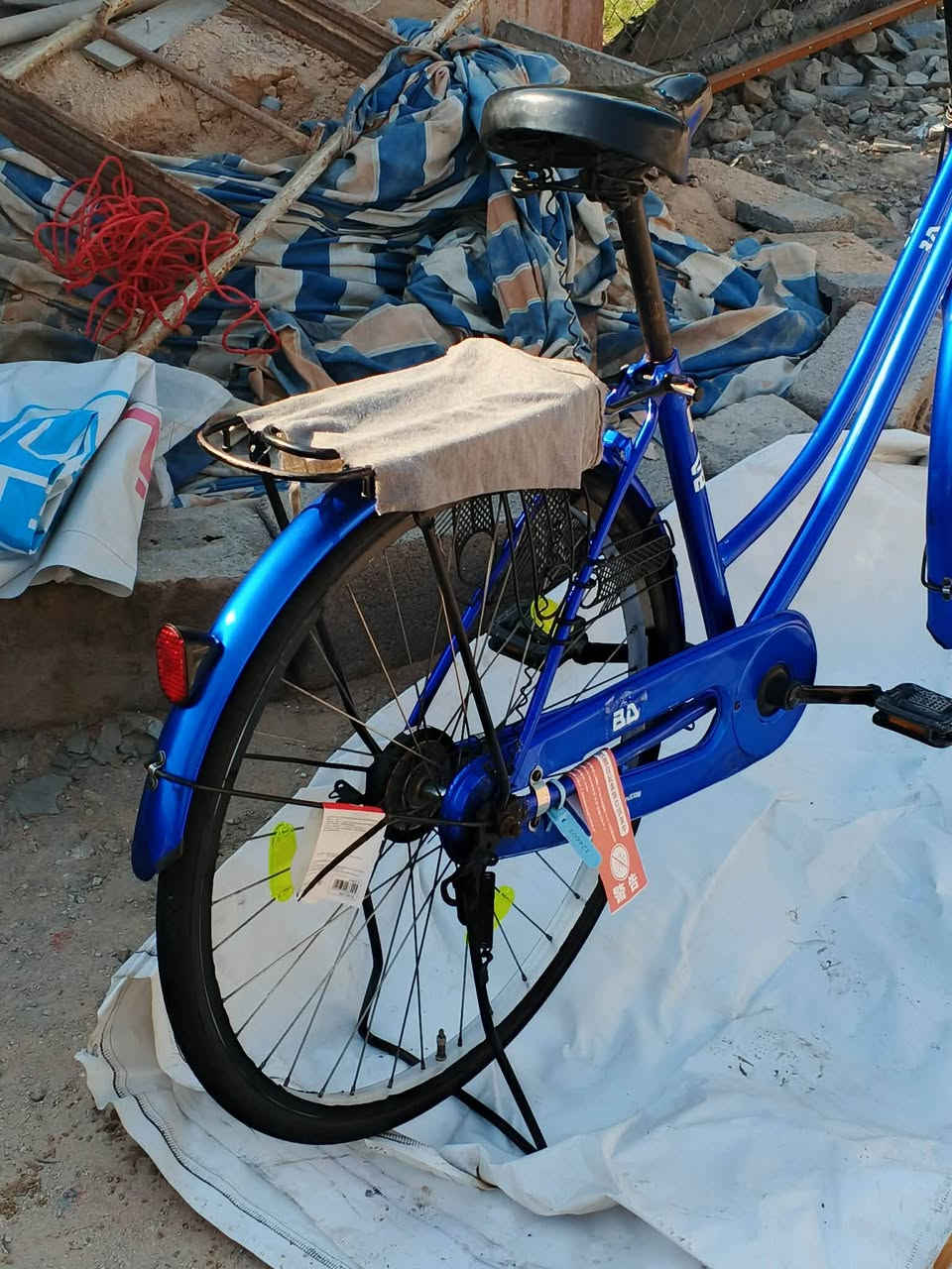 السلام عليكم بايسكل بناتي للبيع موديل 2022المكان بغداد حي البتول السعر (120)وبي مجال


**إذا كنت صاحب هذا الإعلان وتريد حذفه لأي سبب، رجاءا أرسل رسالة إلى الدعم الفني**