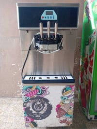 اجهزة عصائر وجهاز مرطبات بحالة جيدة جدا للبيع07740906422