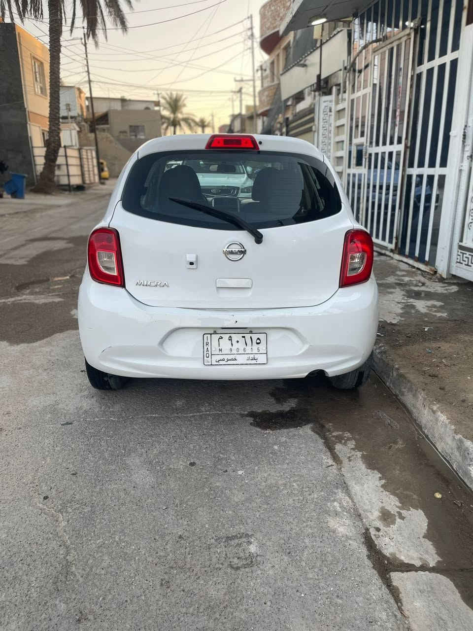 السلام عليكم نيسان ميكرا مديل 2019 فول مواصفات وارد امريكي حادثه دعاميه الاماميه السياره مابيه قطره صبغ بحيث حتى الدعاميه ماصابغهه عل ضربتها مبقيها مكفوله كفاله عامه ماشيه 5000كيلو السعر 95 وبيها مجال للشراي للاستفسار الرقم ***********
