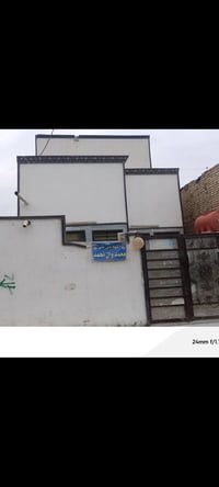 بيت للبيع • ١٠٠م • شارع على قماره