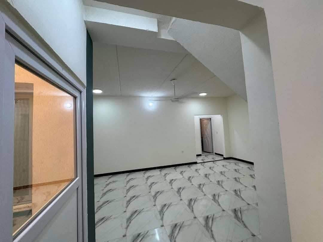 يالله بيت البيع المساحه 150متر قريه غدير الثانيه  بلوك 34 دار  شارع 15 بي غرفتين مكانه حلو كلش السعر البيت نقد جاهز السكن السعر خاص نقد البيت ***********
