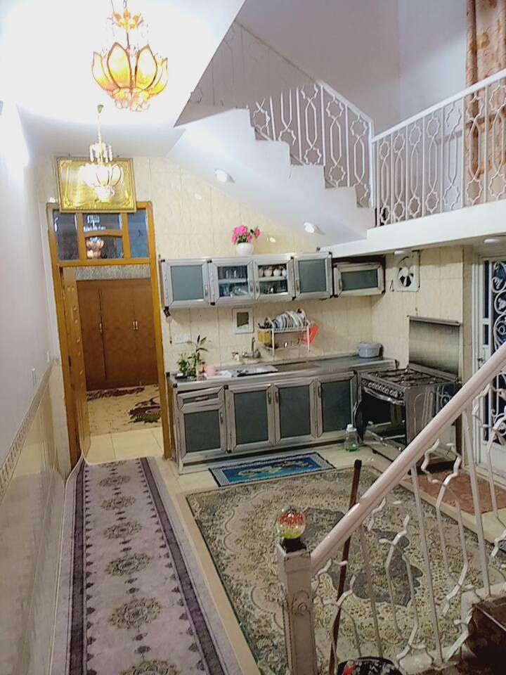 سلام عليكم
عندي بيت امانة في منطقة حي البتول شارع مدرسة الخيرات قرب حوسينية فاطمة الزهره البيت مساحته 100متر طابقين رقم الهاتف *********** غير متواجد على الفيسبوك
