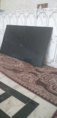 شاشة سامسونج • ٥٦انش • جديدة