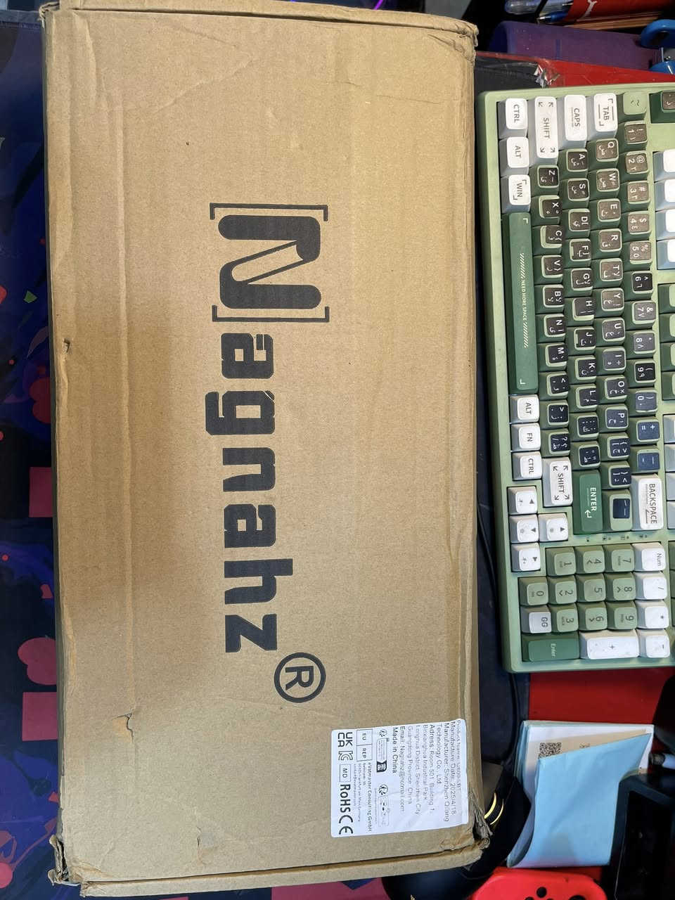 مجموعة إضاءة فيديو LED 
من ماركة Nagnahz، موديل U800+، 
المصممة للاستخدام في استوديوهات التصوير والبث المباشر.تتميز اللوحة بقدرة 50 واط وتحتوي على 800 وحدة إضاءة LED توفر سطوعًا قابلًا للتعديل ودرجات حرارة ألوان تتراوح عادة بين 3200K و 5600K.تتضمن الحزمة شاحنًا مزدوجًا وبطاريتين لتشغيل الضوء بشكل محمول دون الحاجة إلى توصيله بالكهرباء مباشرة


**إذا كنت صاحب هذا الإعلان وتريد حذفه لأي سبب، رجاءا أرسل رسالة إلى الدعم الفني**