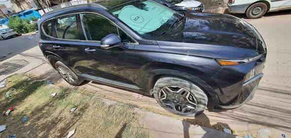 سنتافي ٢١ 
وارد امريكي
السعر ٢٢٩ ورقة و بيهة مجال 
السيارة بدون صبغ بدون تبديل حتى الدعاميات بلادية 
حادث خفيف موضح بلصور
لون فيلي 
رقم بغداد
محرك 2500 توربو 
4 كامرات 
رادارات امامي خلفي 
حساسات امامي و خلفي
تشغيل السيارة عن طريق البصمة
تحريك السيارة للامام و الخلف عن طريق البصمة
توقف ذاتي امامي خلفي 
كشنات جلد كهرباء تدفئة تبريد 
جنطة كهرباء
شاحن تلفون وايرلس شحن سريع
تحديد مسار مع قيادة ذاتية 
تبريد مناخ منفصل 
بردات جانبية 
زجاج جانبي دبل كلاس 
ويل حجم 19 انج 
نضام سماعات 12 قطعة HARMON KARDON
توقف عند الازدحامات Auto hold 
هاند بريك بصمة 
تشغيل بصمة 
بانوراما 
شاشة كبيرة 12 انج 
شاشة عدادات 12 انج 
لايتات امامي لد 4 عدسات
لايت خلفي لد
اشارات ب المري 
مرايات تعتيم ذاتي 
Auto stop اطفاء المحرك ذاتيا عند الازدحام 
تدفئة ب الستيرن
للتواصل ***********
غير متواجد على فيسبوك
