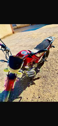 موديل ٢٠١٧ • محرك ٢٠٠ • أوراق كاملة