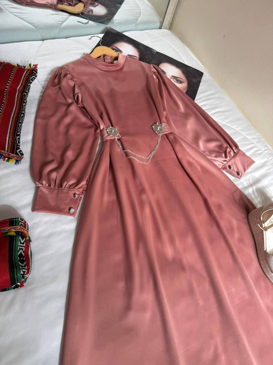 السعر 28 الف
فستـان زارا ستن تركي👗
38، 40، 42، 44، 46، 48🦋 
توصيل 5 الف لكل محافظات العراق 🇮🇶


**إذا كنت صاحب هذا الإعلان وتريد حذفه لأي سبب، رجاءا أرسل رسالة إلى الدعم الفني**
