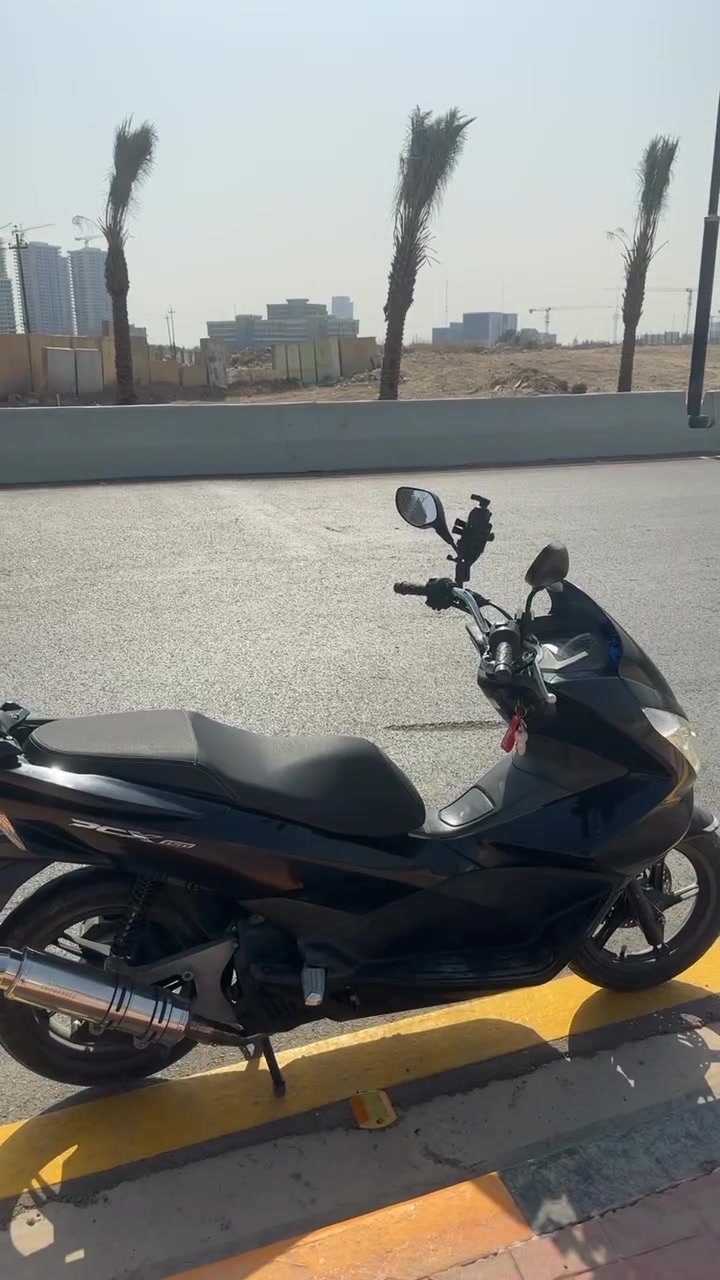 بي سي اكس جيل الثاني ياباني مكينه((150))
هندر بلادي
ماشيه 28 
صالنصه رياضي بلادي 
مكينه كفرات مكفوله
الدراجه مناقصهه اي شي 
بغداد الشعله(***********)
السعر 15
