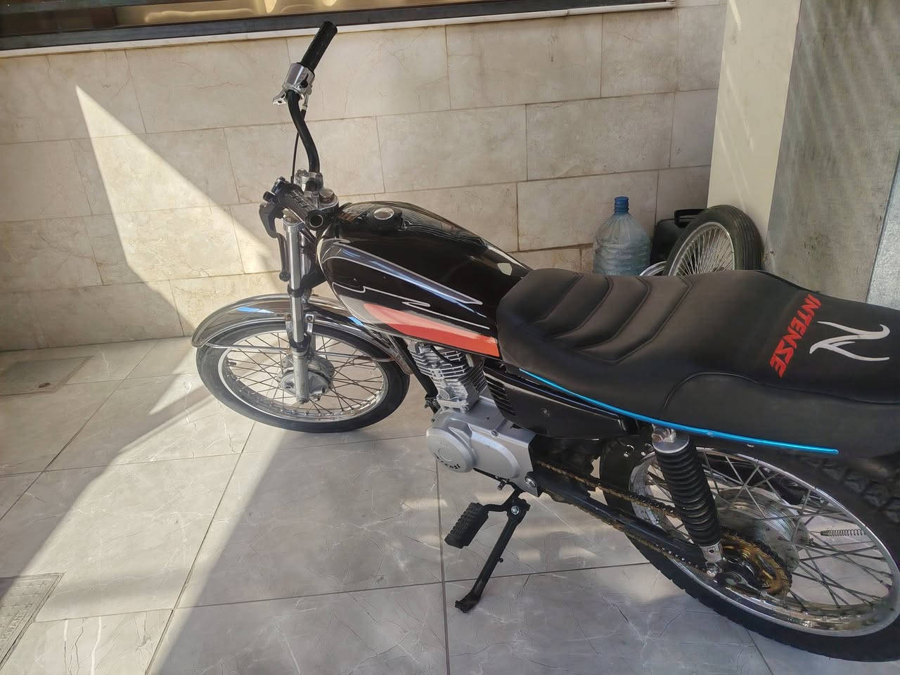 سلام عليكم اخوان درجه انتنس البيع محرك خرس بس ولفات مبدل الدرجه  الدرجه لاصرف وللا بخار شلعه معدل الدرجه السعره 450 او بيه مجال قفله 425 الرقم 0770 1366867
