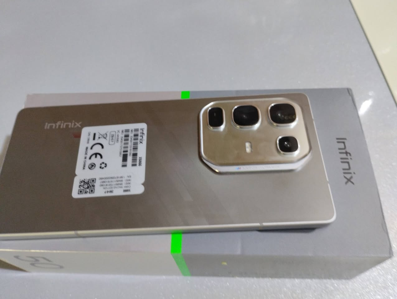 السلام عليكم انفنكس نوت 50 برو استخدام اسبوع فقط  ذكره ٢٥٦ وعشوائيه ١٦ البيع السعر ٢٣٥ وبي مجال بسيط الشراي يتصل مكاني ناحيه العباره
***********
السلام عليكم انفنكس نوت 50 برو
