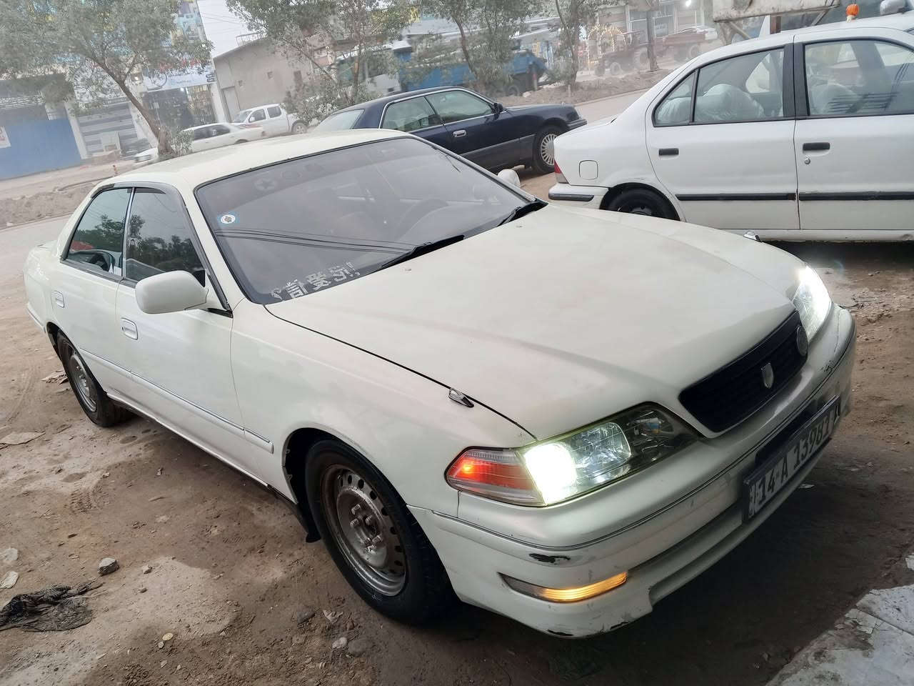 سلام عليكم مارك موديل 98 مكفوله من الكص ونقل الجثه وضربه القويه بس بيه جراد خفيف
مكينه وكير 3000 كير عادي تبريد حداديه اتخم تاير كلها شغاال جديده سياره رقم نكليزي سنويه ال30 سياره عارضيه ب65 وبيه مجال ***********
