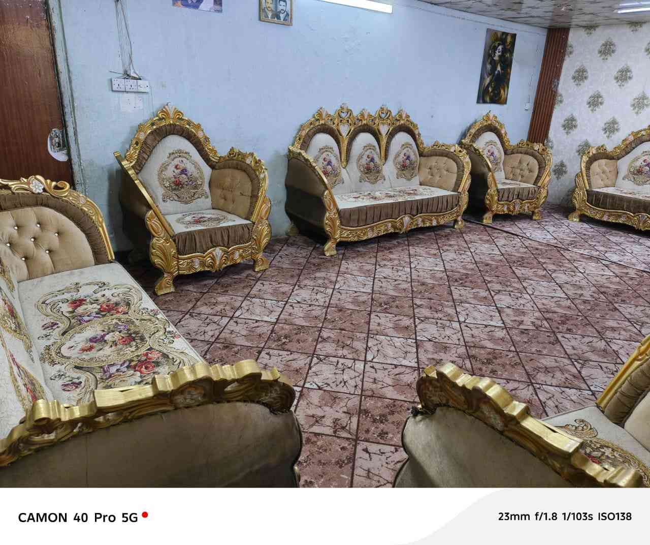 تخم ملكي تسكام 15 نفر نضيف جدا اي ضرر مابي 600 المكان الكاظمية يوجد توصيل ***********
