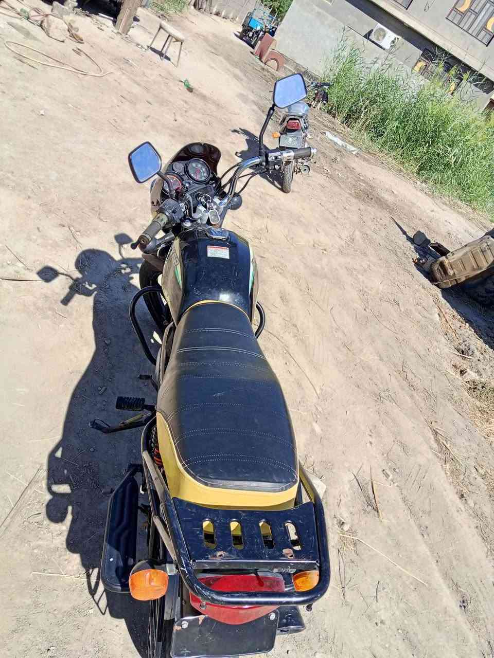 السلام عليكم بوكسر موديل2020للبيع التصال ب الرقم  ***********
