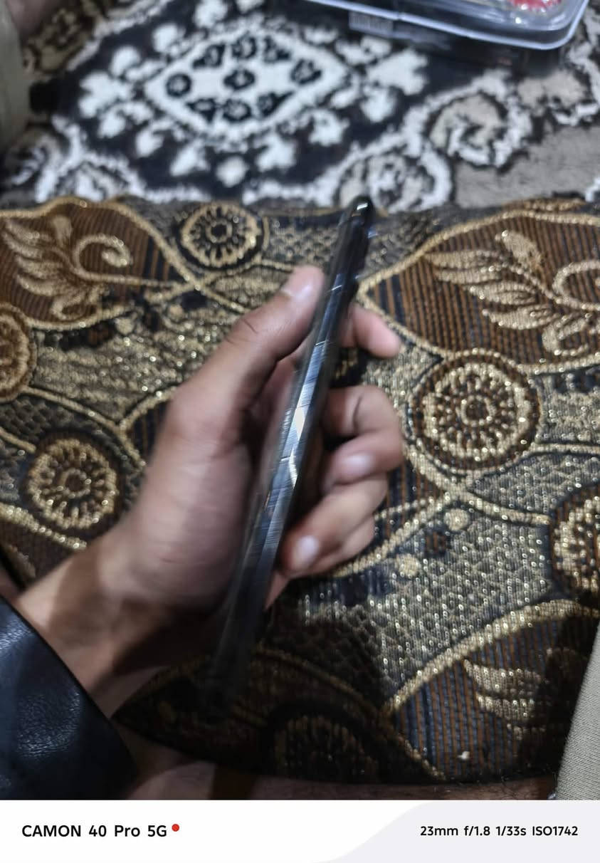 ايفون 11برو ماكس
ذاكره ٢٥٦
بطاريه٧٩
 جهاز نورمال ما مفتوح لون اسود فقط بس خطين بل شاشه السعر ١٨٠ بي مجال للطيبين


**إذا كنت صاحب هذا الإعلان وتريد حذفه لأي سبب، رجاءا أرسل رسالة إلى الدعم الفني**