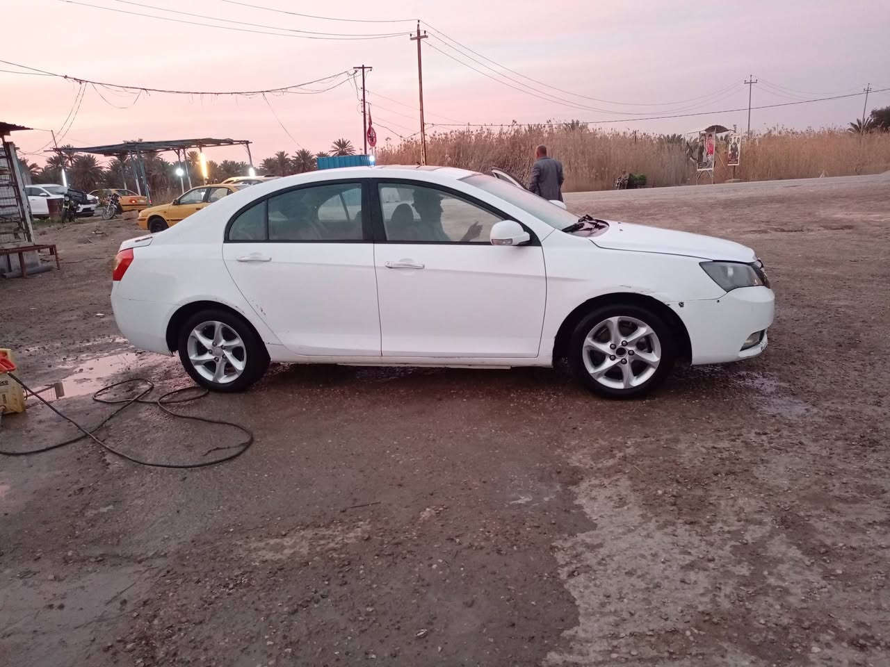 جيلي ام كراند موديل 12 رقم كربلاء
محوره مكينه وكير كورلا مكفوله من الضربه بيها بنيد طاير 
مكانها ديوانيه


**إذا كنت صاحب هذا الإعلان وتريد حذفه لأي سبب، رجاءا أرسل رسالة إلى الدعم الفني**