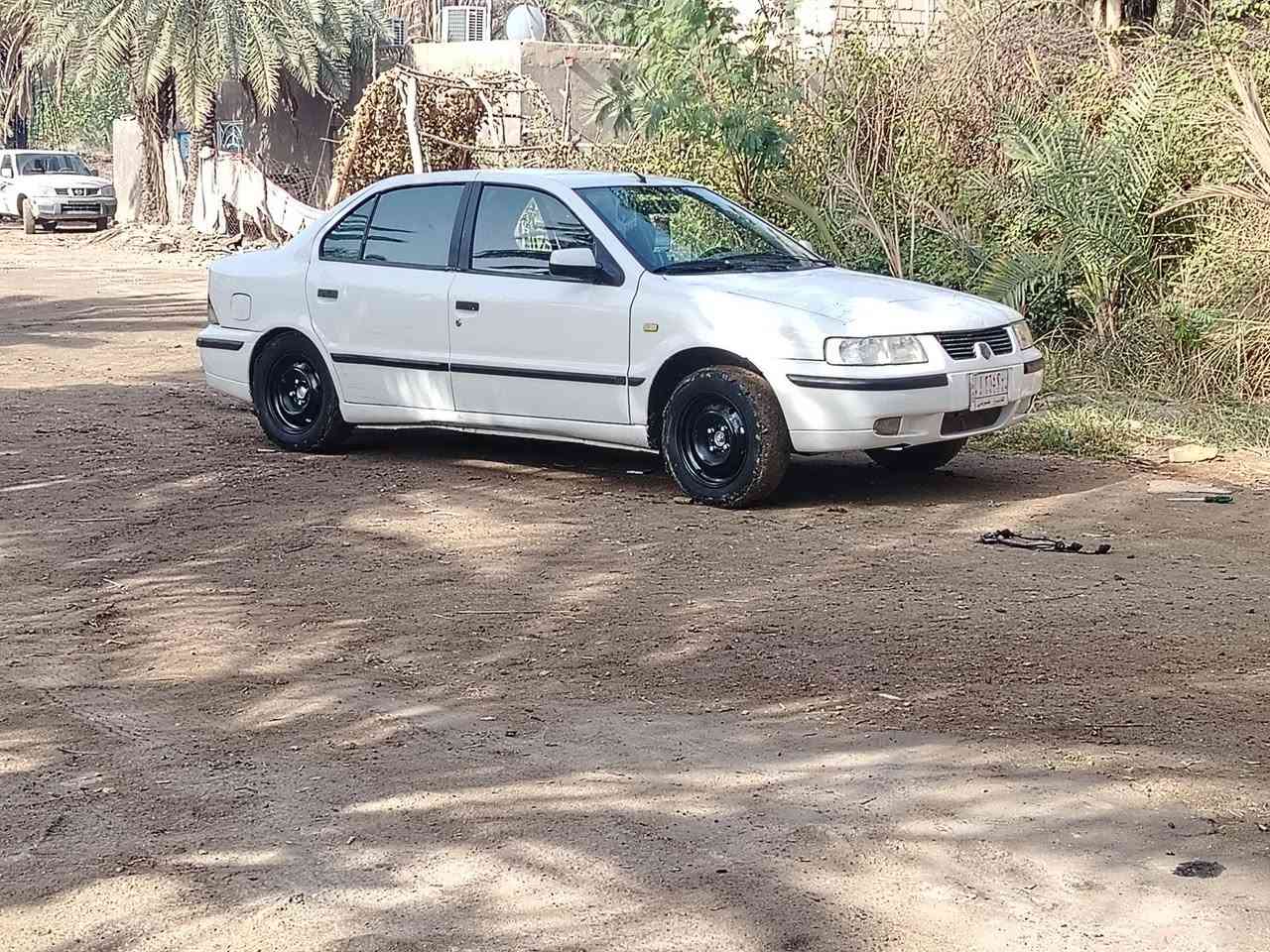 سمند 2010 رقم قادسيه 
مكينه وكير عل الشرط وحداديه جديده امامي وخلفي 
سياره جاهزه سنويه لل 28
*********** مكان الديوانيه  ال حمد
