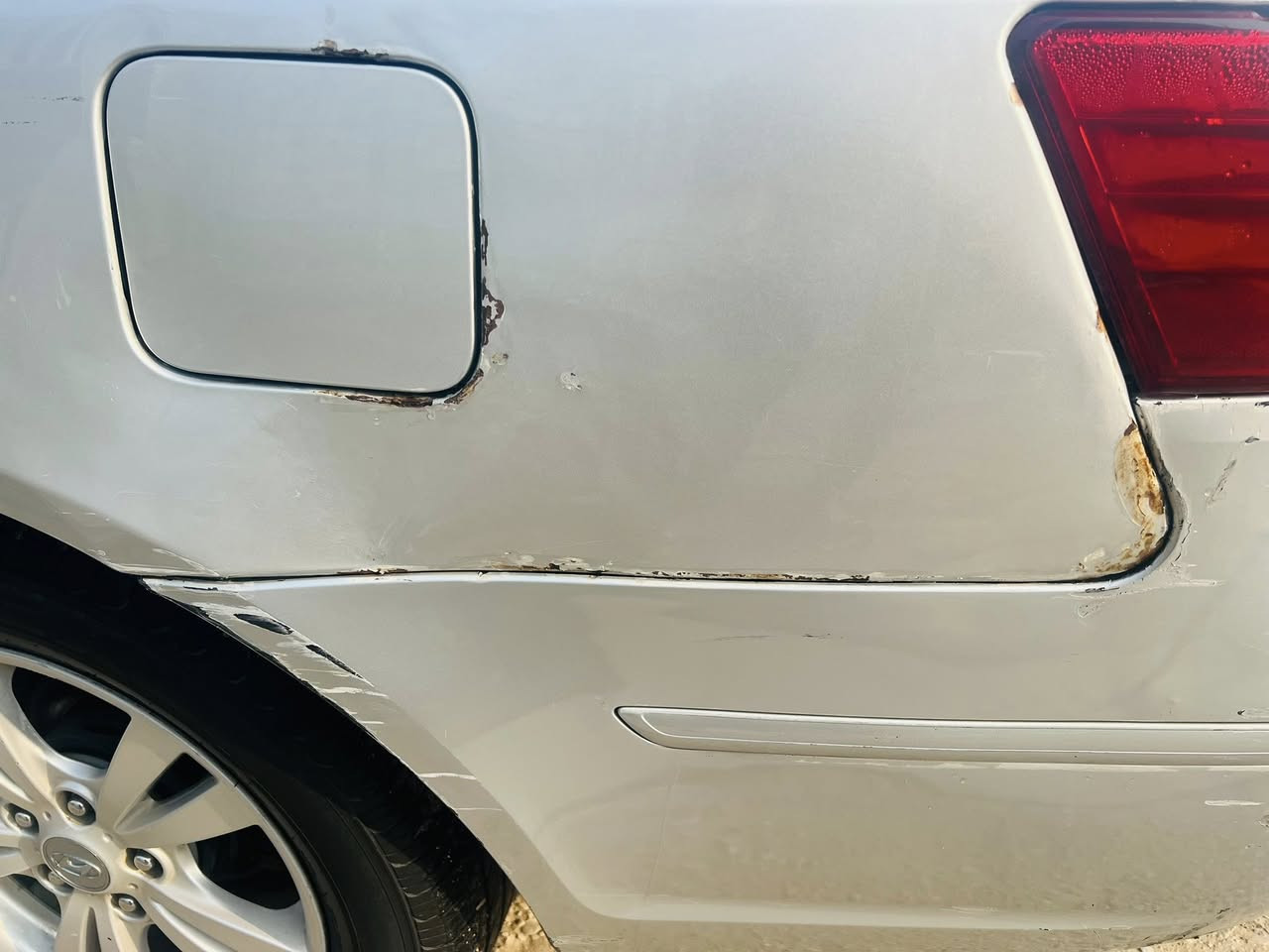 سلام عليكم سوناتا 2010 مكينه2000رقم اربيل مطلوبه سنويه 3سنوات كفاله عامه ما عده اليم قبق البانزين بارد وبجاملغ المامي كدر اصبع مكان واسط صويره رقم صاحب سياره ***********   ما متواجد ع فيس مكلف بنشر 👍🏿
