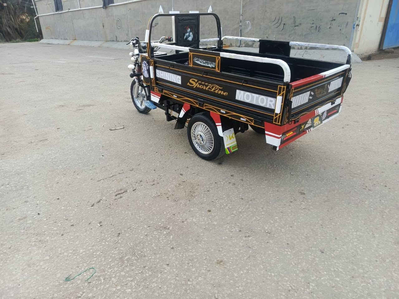 ياالله اخوان ستوته جمره موديل ١٨كفاله عامه مصبوغه صبغ حراري للجماليه مكان الستوته قريه عباد لا تصال على الرقم
‏‪0773 630 8678‬‏
