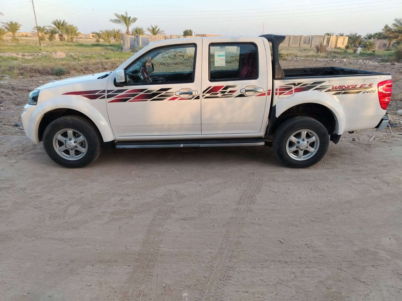 السلام عليكم كريت ٢٤ ماشيه ٥٥ كيلوباسمي السنويه مكفول ماعدباردقليل باب البدي ***********
