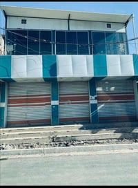 { فرصه استثمارية} بناية تجارية للبيع او مراوس المساحه 200 متر عباره عن...