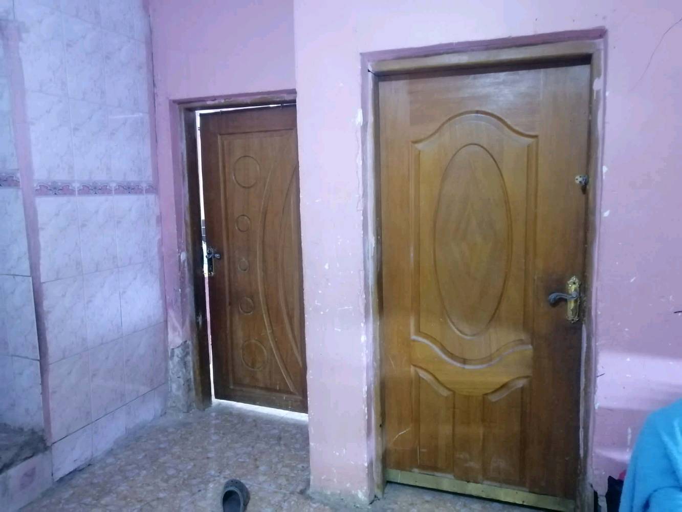 سلام عليكم بيت بل الغزاليه هياكل مساحه 150متر بي 6غرف اثنين جوه وصاله وفوك بي 4غرف البيع سعر 330وبي مجال كلش