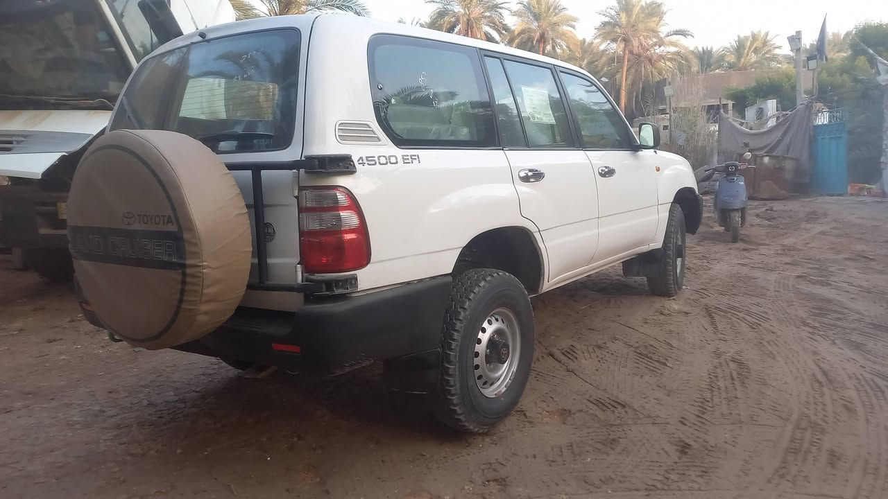 للبيع 2004 كفاله فقط شخوط بلجاملغ الايمن صبغ سياره متعوب عليهه
شراي اتصل ودلل رقم مخصص بغداد مزاد وزاره الداخليه 
اخوان الموشراي لايواعد وينطي حجايه الله يرحم امواتكم 
***********
