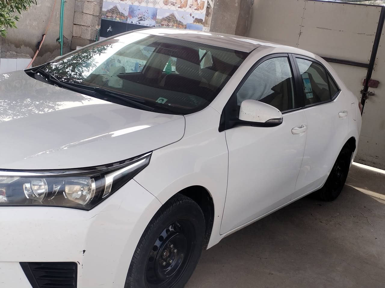 كورلا للبيع
موديل ١٥ الشركة العامة رقم بغداد مشروع وطني كفالة عامة عدا بارد بالبنيد اربع أصابع مكان السيارة واسط الكوت
 للأستفسار
***********
