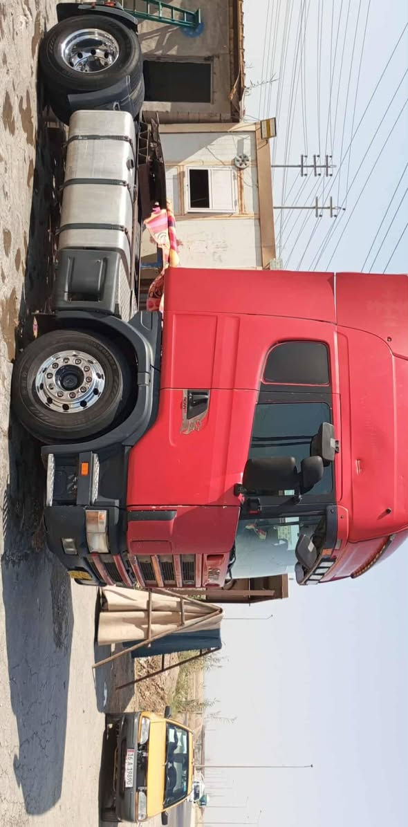 للبيع اسكانيه 2004 محرك 420 كير 900 مربوطه ،جادر كبس ، رقم سليمانيه بيهة ،وكاله، سياره جاهزة  عله البلاد ماملعوب بيهة  تنباع بدون الويل الاكروم ...
للاستفسار: عله الرقم وبي واتساب : ***********
