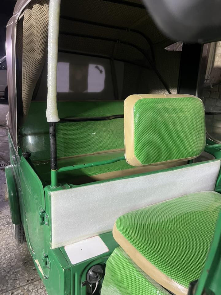 اسلام عليكم ٢١رقم وسنوية نكليزي كربلاء مشروع وطني تحويل وين ميعجبك بيهه دوسات وصبغ جوه قبق لبانزين قليل كلش كد ربع صابع باسمي تحويل ثاني يوم سعر٧٢٥٠/***********
