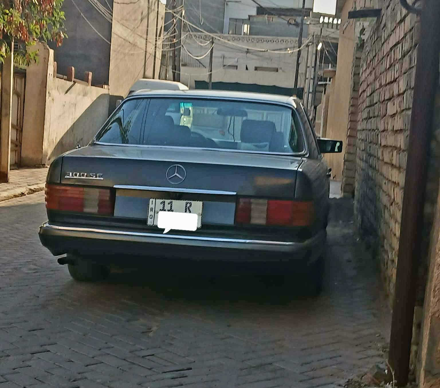 السلام عليكم مارسدس جامبو موديل ١٩٩١ بسمي سنوية جديدة هزة جديدة سيارة كير مكينة صدر تخم تاير تبريد كلة جديد باب قصير مصبوغة عام للجمالية قواعد دبلات بلاد بيع او مراوس السعر ٨٠ وبيهة مجال  
***********
