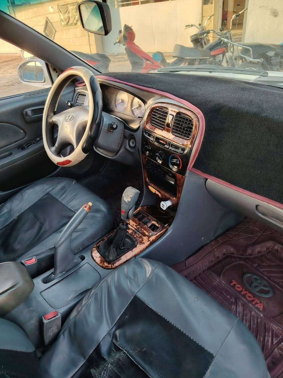 السلام عليكم عندي سنواته وفود موديل الفين اريد اراوسه بجيب مكان السيارة بل صويره ***********
