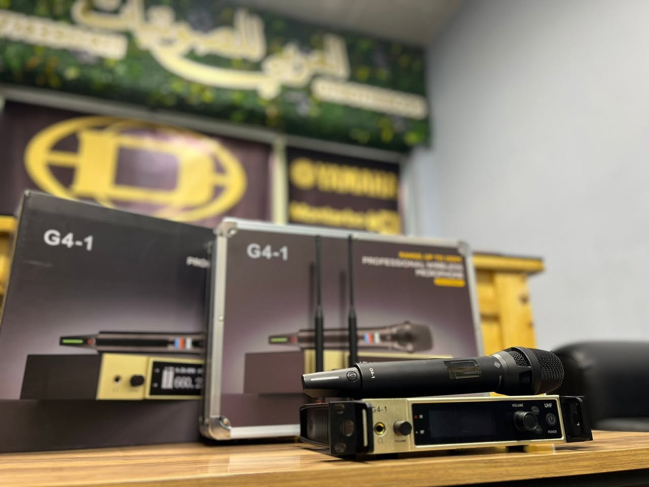 مايكات واير ليس لشركة سنهايزر
موديلات غنية عن التعريف ك اداء وكوالتي 

ومدى مفتوح للمسافة بدون تقطيع اشارة 

تك هاند 

دبل هاند 

تواصل خاص او واتس اب 

***********

***********
