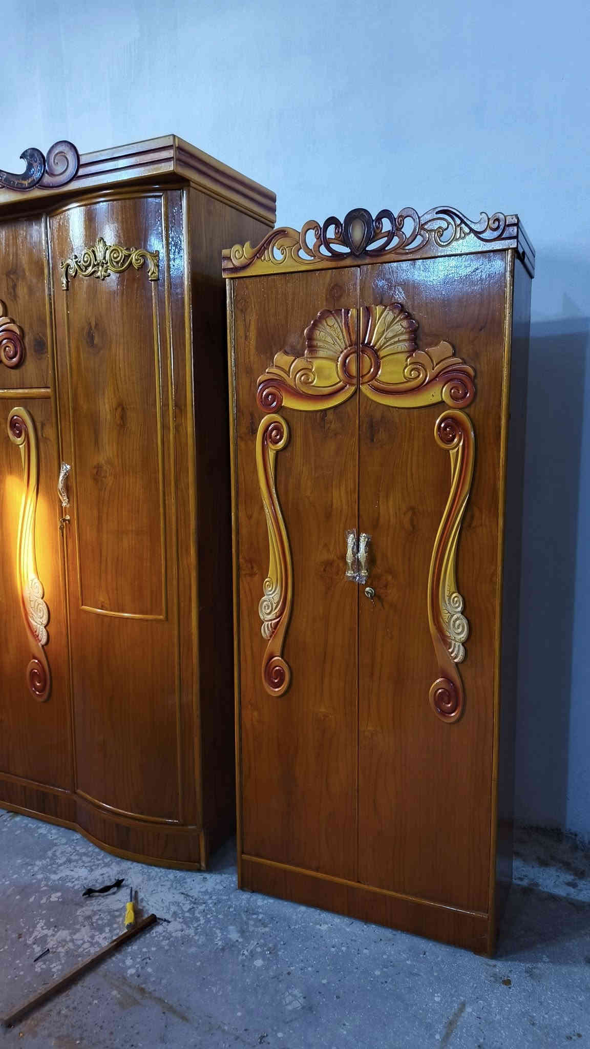 السلام عليكم غرفه البيع استعمال قليل كلش السعر 750وبيه مجال المكان هبهب الستفسار أن تصل ***********
