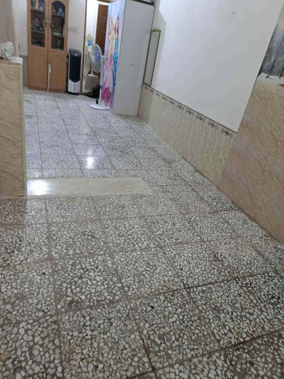 بيت للايجار 100 متر
نجف حي النداء شارع المجمعات عمود 54 
شريط الموظفين قرب مجمع الاميرات..
وقريب شارع المجمعات..
يحتوي على غرفة وصالة ومطبخ واستقبال وصحيات..
سعر الايجار 250 الف


**إذا كنت صاحب هذا الإعلان وتريد حذفه لأي سبب، رجاءا أرسل رسالة إلى الدعم الفني**