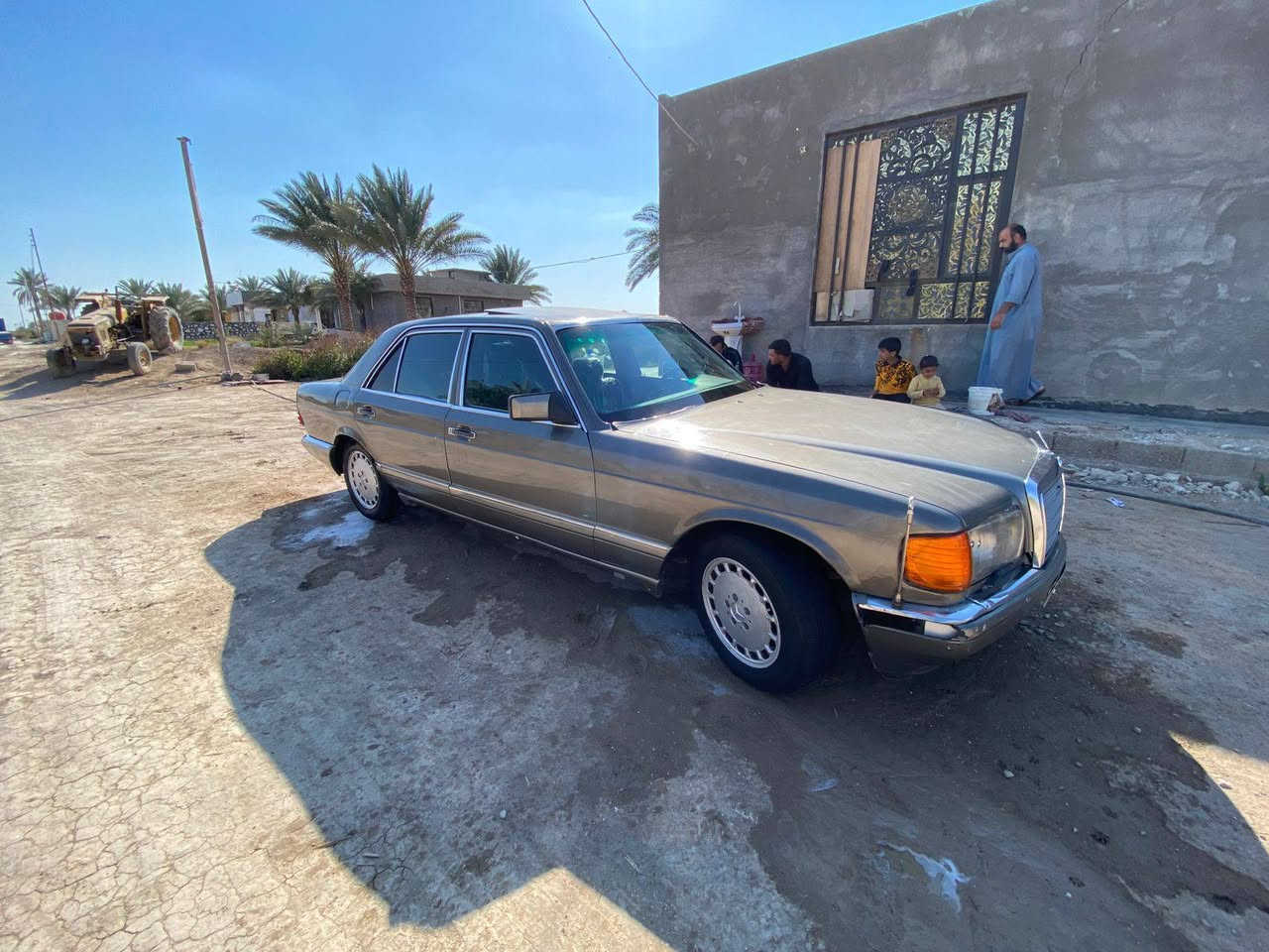 السلام عليكم بيع او مراوس ترهم حسب القناعه  مارسدس جامبو موديل 87 رقم بغداد انكليزي راعيه موجود شوكت متحب يداورلك عله طلب لسانك اي يوم يعجبك  مكاني بكربله  كهربايات كله شغاله تبريد  ثبلج🥶 لاستفسار اتصل وبيك خير وتدلل ***********
