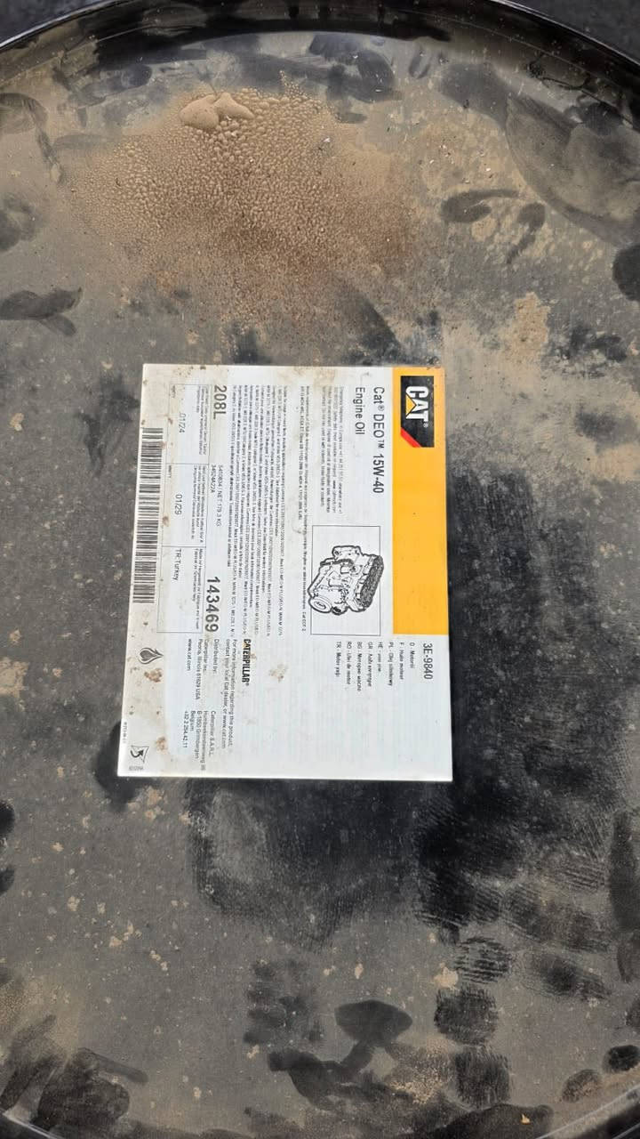 سلام عليكم دهن CAT اصلي للتواصل ***********
