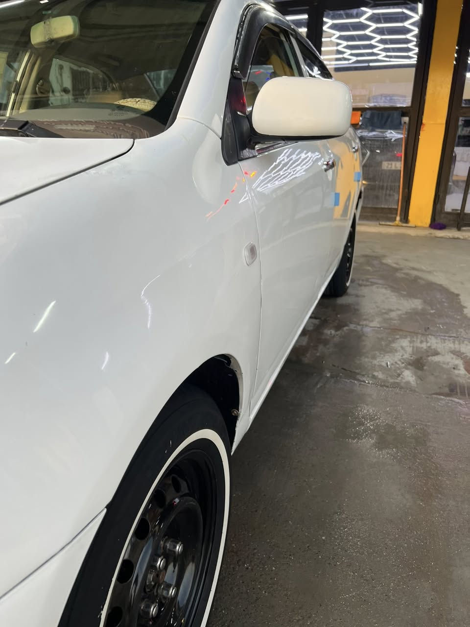 بي واي دي f3 گير عادي 2013
من رخصة الآدمن 

سياره كلش نظيفه خاليه من اي نقص مكينه ناعمه سياره بلاديه 

عليها تخم تاير خط أبيض جديد ووياله حديد جدد ، حداديتها كلها جديده طستها تخبل ، تبريد شغال ، سياره مكفوله عده شبر يم المازده وتكحيل رقم بغداد الدولي بأسمي 

السياره جاهزه شغل واطلع 

سعرها ب59

مكاني بسماية 

***********
