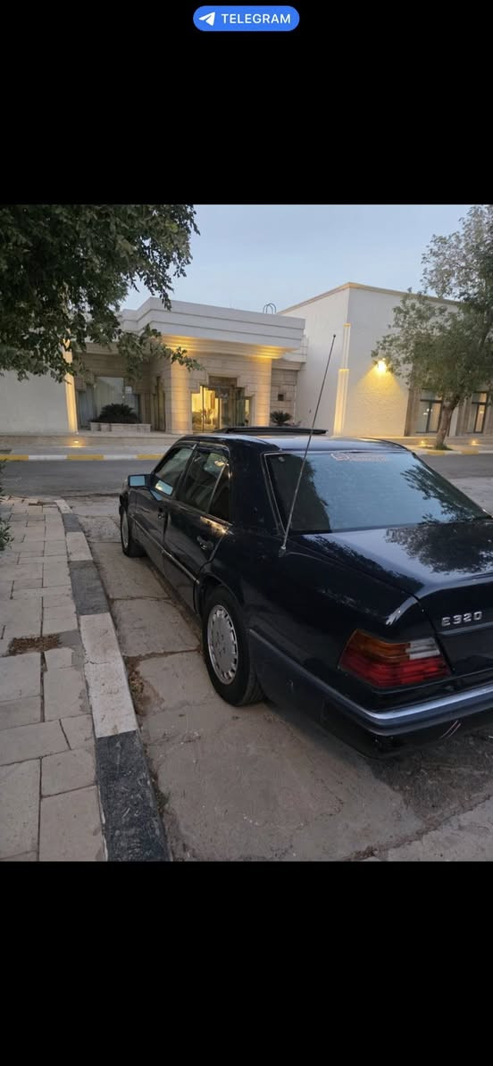 السلام عليكم
مارسدس بيبي دب موديل ١٩٩٢
رقم بغداد الانكليزي باسمي 
مكينه ٣٢٠ عدله
فول السياره
سلايت جام ٤كهرباء
شادلهه منضومة  غاز
فيت بم جديد
صدر جديد ضهر جديد
منضومه بانزين وغاز جديده
السعر  105وبيها مجال 
عنوان بغداد حي القاهره
رقم الهاتف ***********
غير متواجد عل فيس مكلف بل نشر
