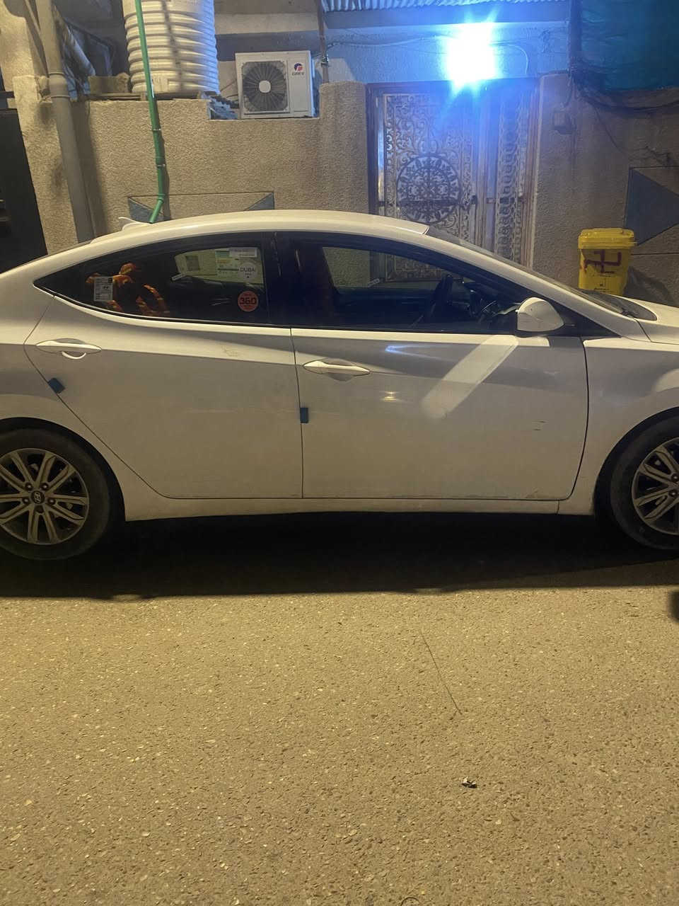 سلام عليكم اللبيع
انتره موديل 2016 رقم ذي قار دولي حره مشروع وطني سنويه الغايه 2029 تحويل مباشر 
وارد امريكي ضررها بنيد جاملغ صبغ 
بدون تبديل 
مواصفات سياره نص فول 
تحكمات ستيرن كامله
ارضيه جلد 
محرك 2000 دوش 
بلاجكتور 
ويل كروم 

سياره جاهزه وجديده الاخير 
كير محرك تبريد تخم تاير حداديه 
جاهزه الاخير 

# مكان - سياره - بصره .. قبله 
سعر  110 وبيه مجال 
الاستفسار أكثر ***********
