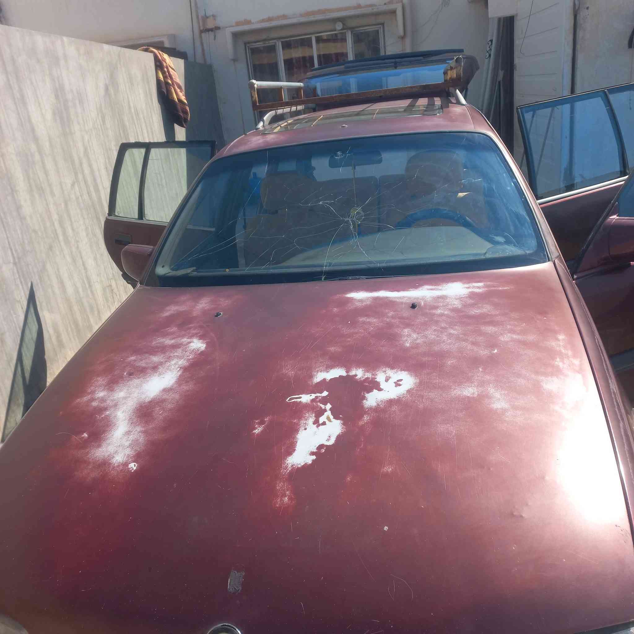 سلام عليكم  اخوان عند اوبل اميكاه ستيشن البيع المحراك بي صوات كير شرط والكشر كدام العين السنويه ساقطه ماعليه غرامه صار اربع اشهر ساقطه السعر 20 ورقه وهذا الرقم التواصل *********** مكان السياره بعانه
